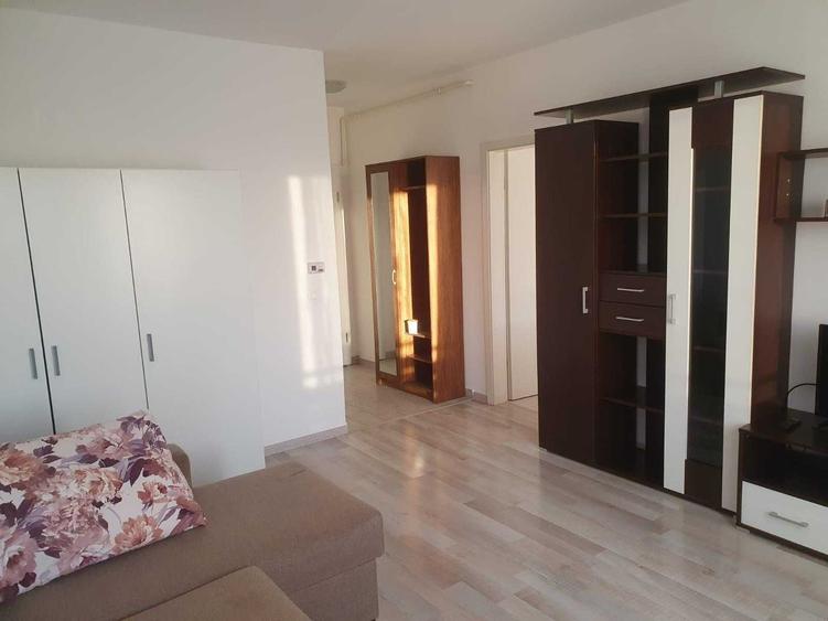 Garsoniera decomandata, cartier Avantgarden - 3