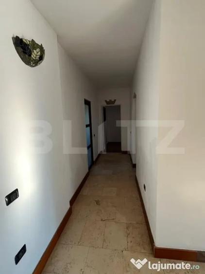 Casă cu 4 camere cu Teren 980 Mp în Valea