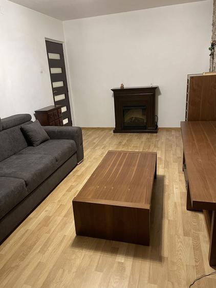 Apartament 3 camere + loc de parcare de inchiriat - 1