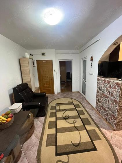 Vand URGENT apartament 2 camere - 1