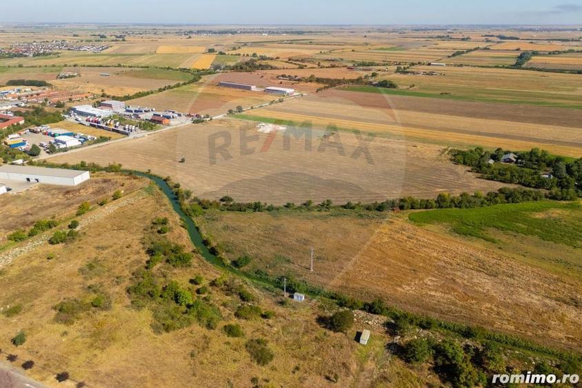 Investi?ie Arad: 20.000 mp teren cu utilita?i ?i acces drum - 2