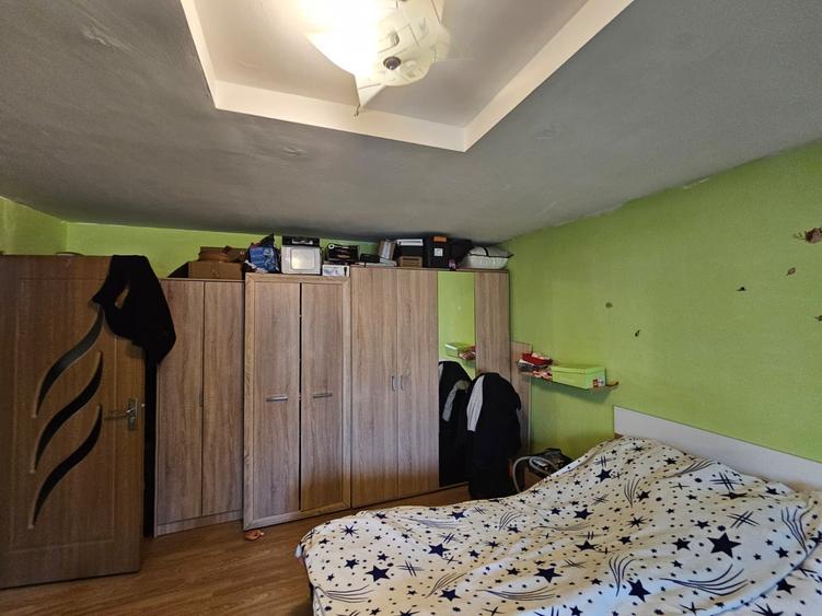 Apartament cu 4 camere decomandat, mobilat în Steaua