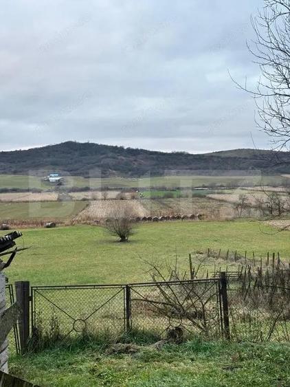 Casa tradi?ionala batraneasca in Galatii Bistri?ei, cu teren generos ?i anexe - 1