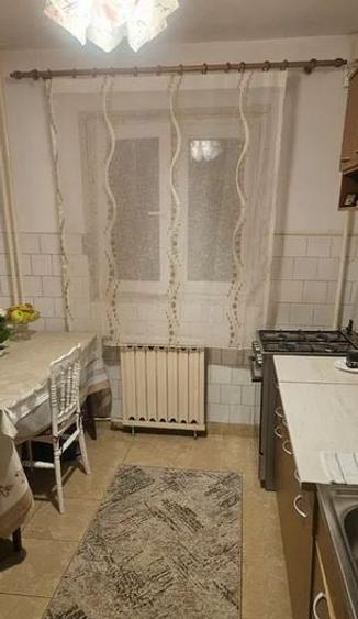 Colentina,Maior Bacila,bl.1988,reabilitat,et.2/8,DECOMANDAT,2 bai,Liber - 5