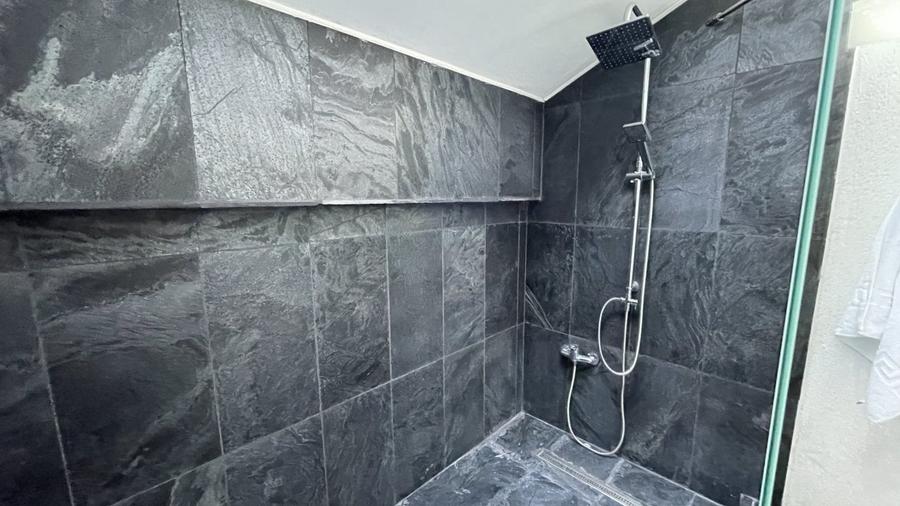 Vila Individuala complet mobilata Laguna Albastra cu garaj - 25