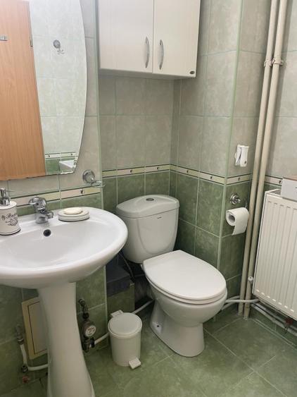 Închiriez garsonieră- 250 euro - 3