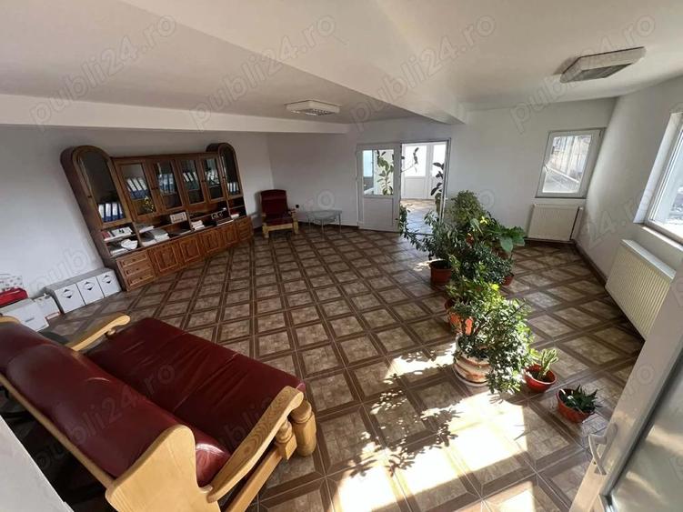 Inchiriere spa?iu comercial 110 mp Vulcana Pandele - 1