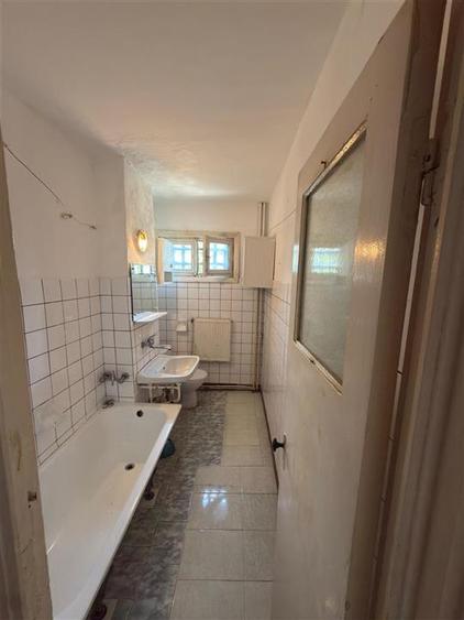 Apartament cu 2 camere semidecomandat în Primăverii