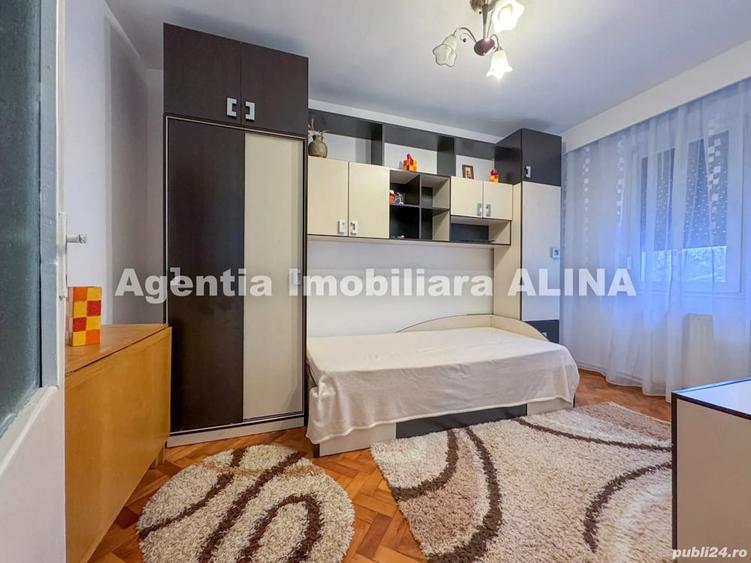 Apartament cu 3 camere decomandat în Progresul