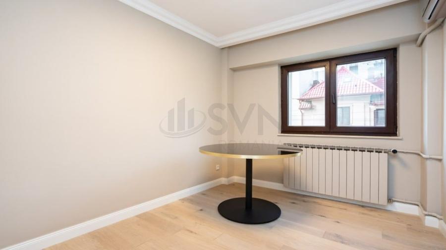 Apartament cu 4 camere decomandat, mobilat în Dorobanți
