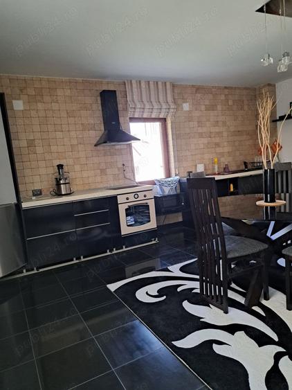 Casă cu 6 camere în Anda