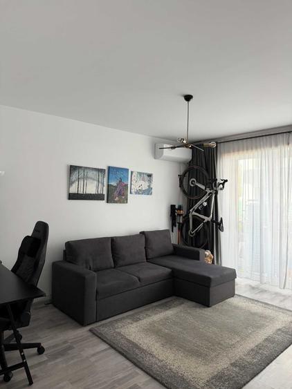 Apartament cu 2 camere decomandat în Avantgarden