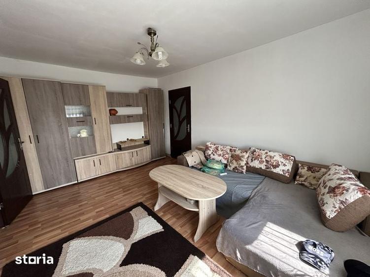 Apartament spatios cu 3 camere, 2 bai si 2 terase - 1