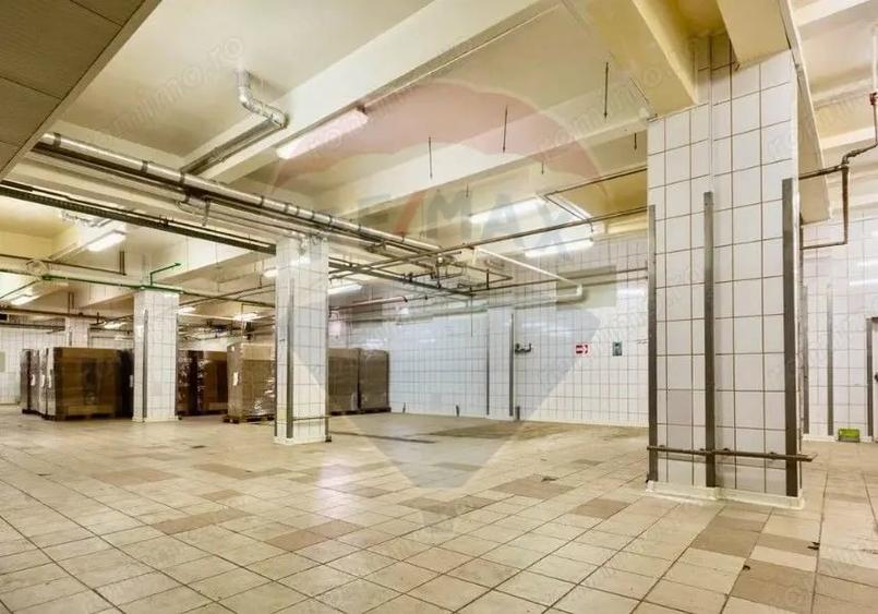 Spațiu comercial, de 6,229 mp, în Central