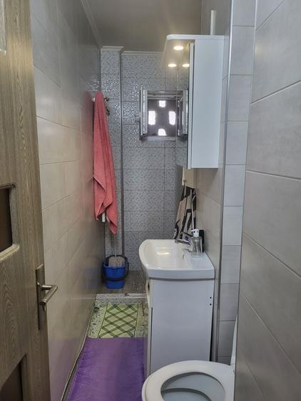 Apartament cu 2 camere semidecomandat în Valenta