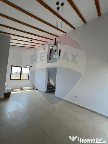 Casă cu 5 camere cu Teren 450 Mp în Nord