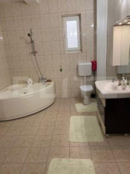 Casă individuală cu 8 camere cu Piscina în Exterior Nord