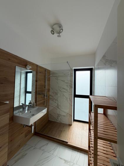 Apartament cu 2 camere decomandat în Herăstrău