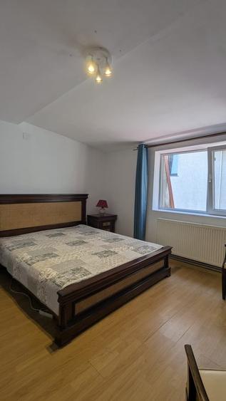 Apartament cu 3 camere semidecomandat în Mihai Bravu