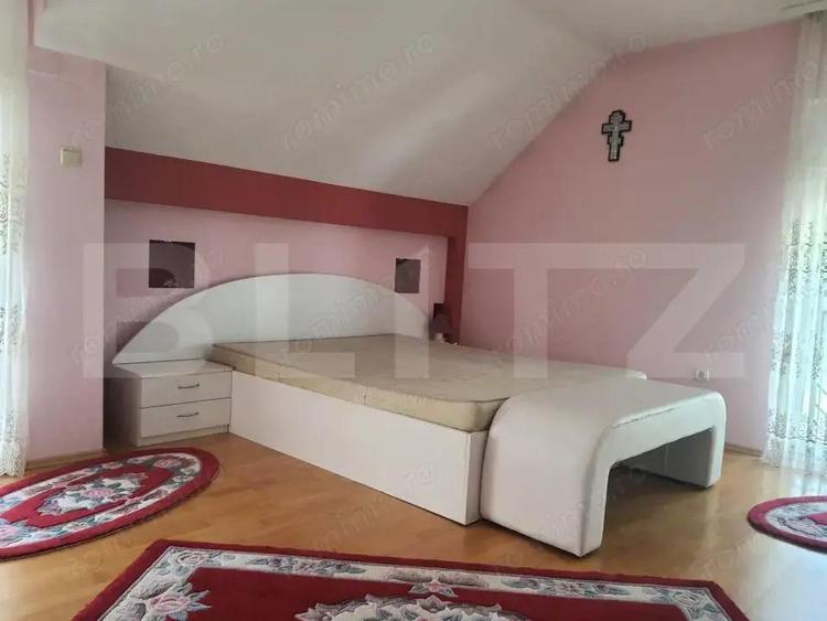 Vila de vanzare, cu 4 camere, 180 mp, zona Fratelia - 1