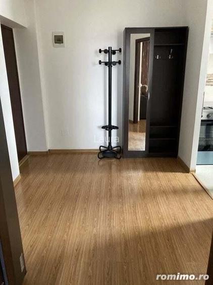 Ofer garsoniera de vanzare in zona Aparatori Patriei