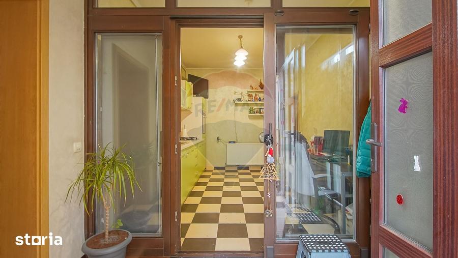 3 camere tip casa, parcare proprie, pod ?i magazie, Str. Lunga - 11