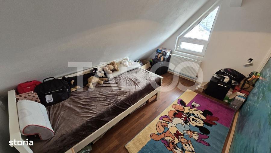 Apartament cu 3 camere semidecomandat, mobilat în Lazaret