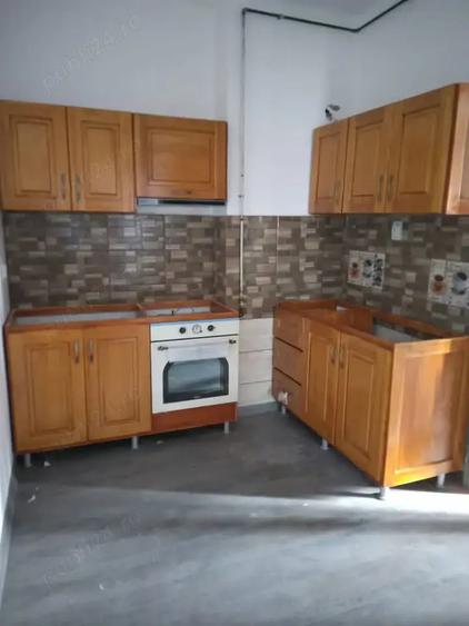 Inchiriez Cladire ( Spatiu Comercial si Casa de Locuit ) - 8