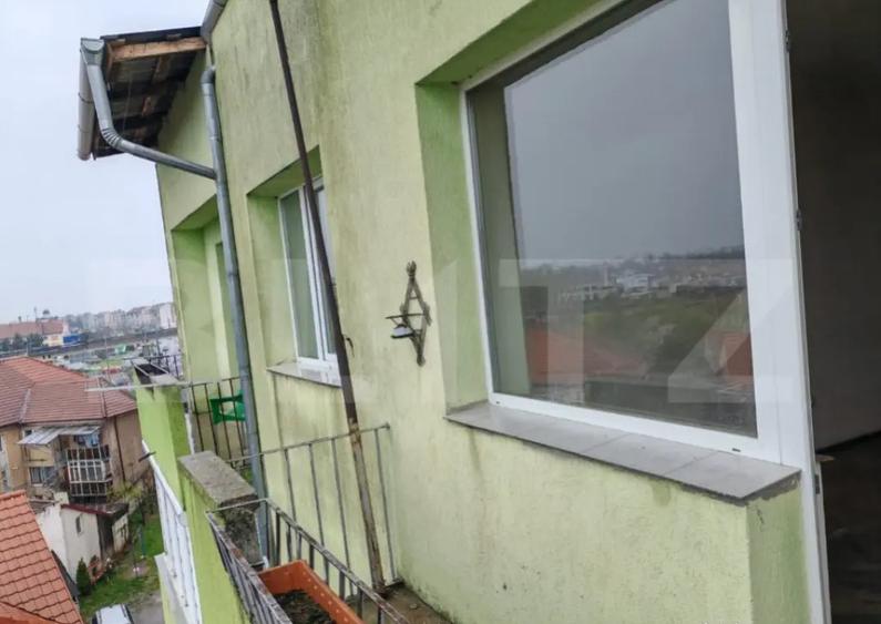 Apartament de vanzare cu 3 camere, 69 mp, zona Str. Botizulu - 6