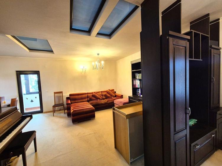 Comision 0 - Apartament în vilă, spațios, priveliște spre cabana Postăvaru - 9