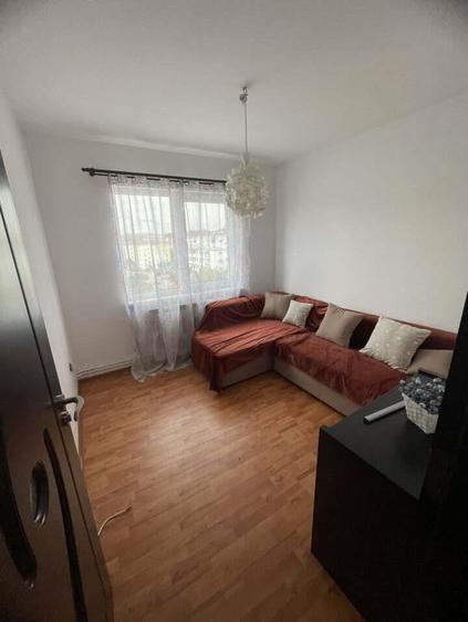 Apartament cu 3 camere de vanzare, Dealul Florilor - 2