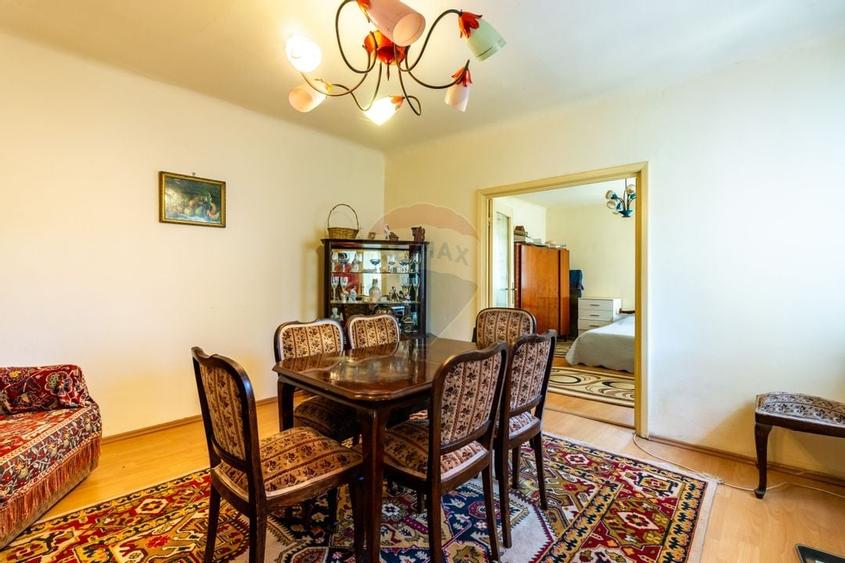 Casă cu potențial, curte proprie, zonă liniștită – Andronache - 1