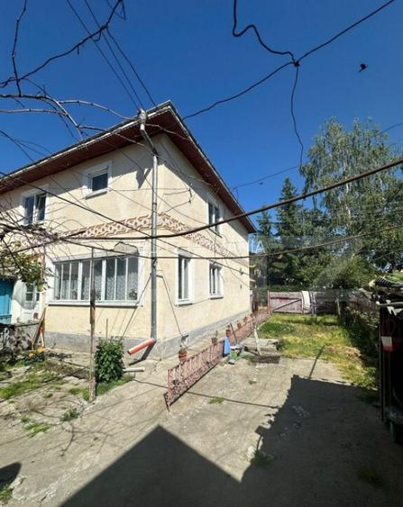 Casa ultracentrala , 200mp, teren 450 mp , Radauti