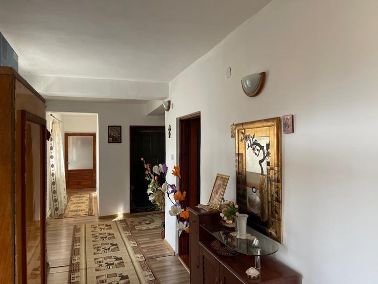 Casa P+M cu toate utilitatile si teren de 468mp in Bariera Valcii - 4