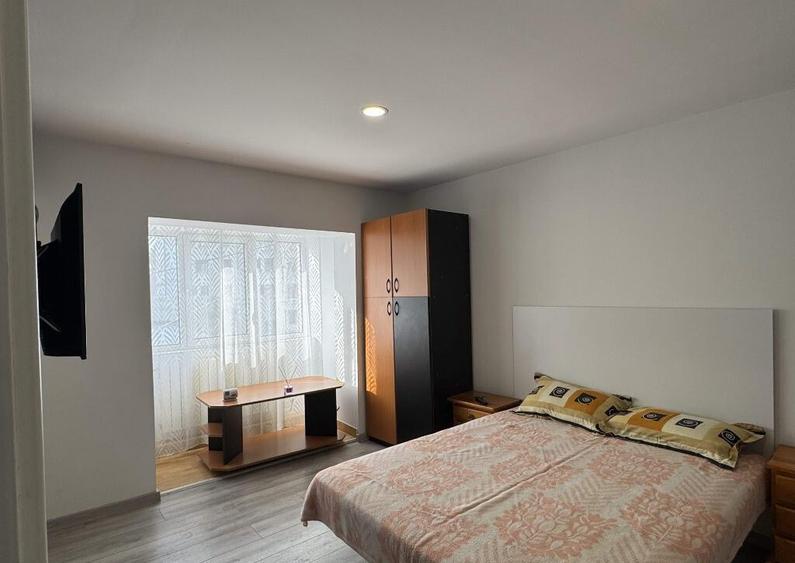 1 cam, etaj 1, 27 mp, renovata, C.T. proprie, mobilata,utilata, Cuza V - 20