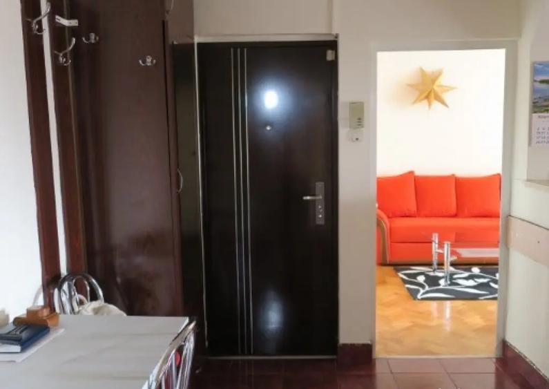 Apartament 2 camere amenajat - Zona Centrala - Piata Mare - 1