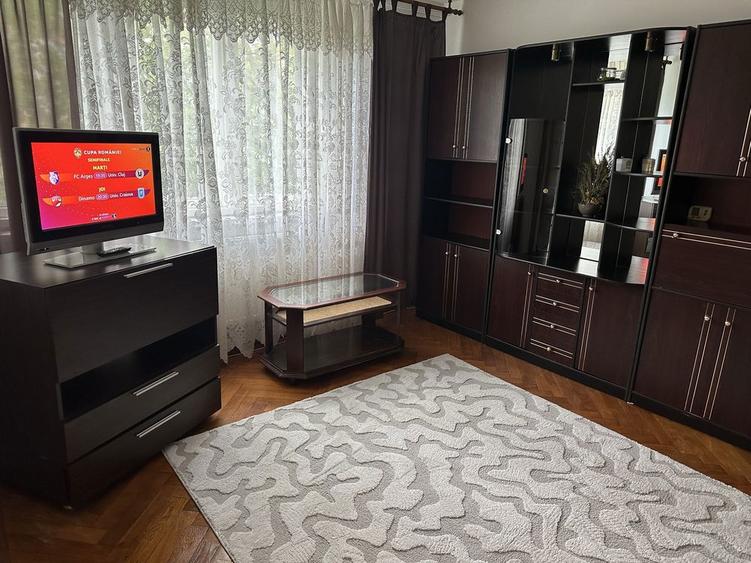 Inchiriere apartament 2 camere Calea Bucuresti( Rotonda), langa Spitalul de Neurologie - 2