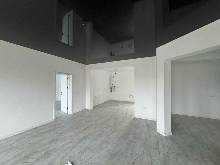 APARTAMENT IN VILA! curte si intrare privata! - 2