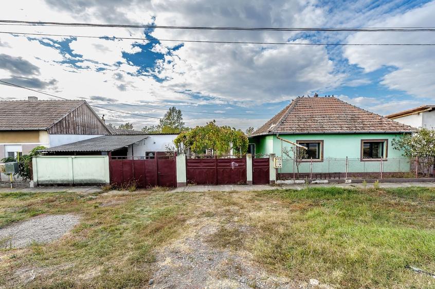 Casa + Teren 1144 mp - Zimandu Nou, Arad - COMISION 0% - 1