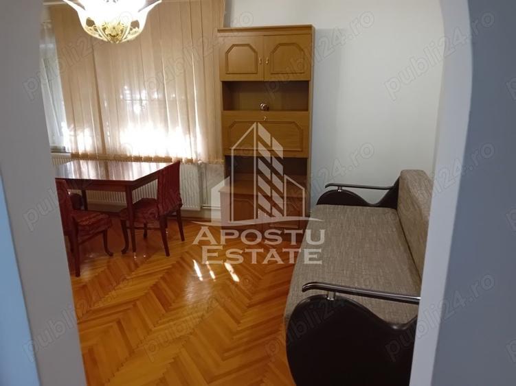 Apartament cu 3 camere, zona Lunei, centrala proprie - 3