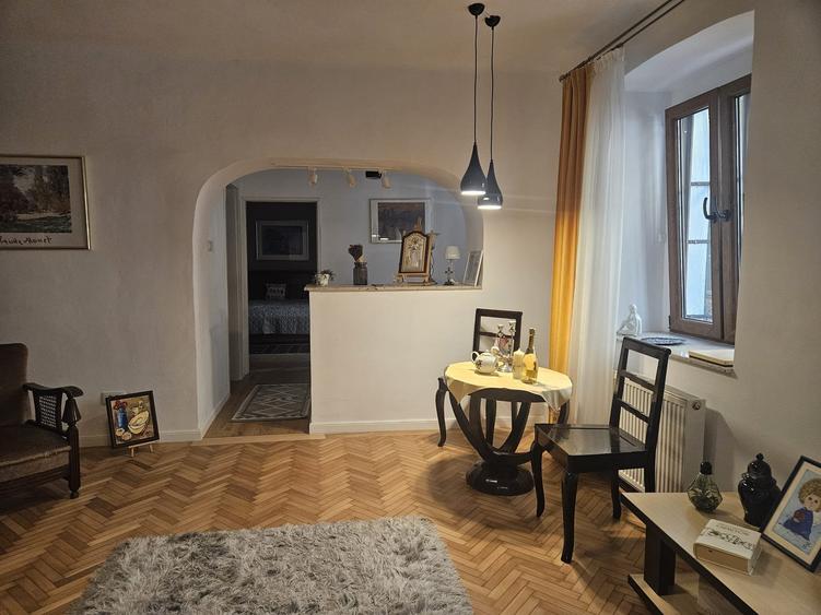 OFERTA Apartament cu potential Centrul Istoric # Spatii comerciale RoBU - 5