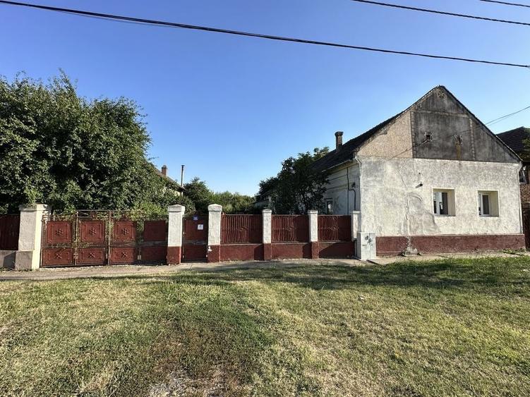 Casă cu 4 camere în Becicherecu Mic