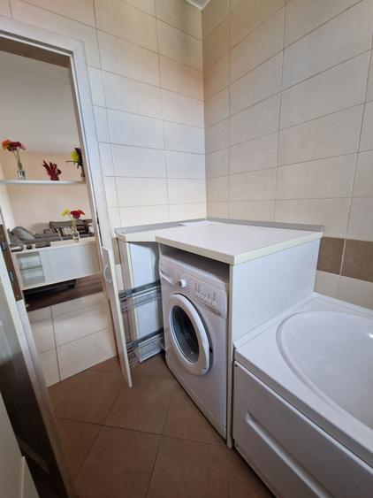 Apartament cu 3 camere decomandat în Ștrand