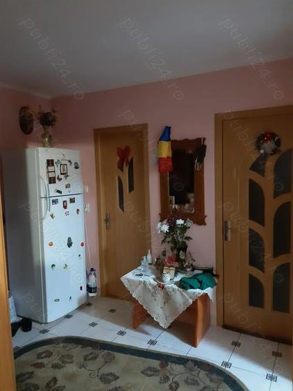 Vand ap.4 in Adjud ,BN. cam.2 bai 2 balcoane 2 ,3 3 cu acoperi? ,pod inchis ?i boxa subsol.. - 3