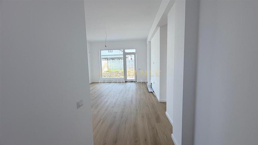 Casa Individuala - 3 camere - 2 bai - 440mp teren - 8