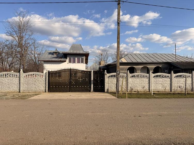De vanzare 2 case in Com Rosiori,jud Braila - 7
