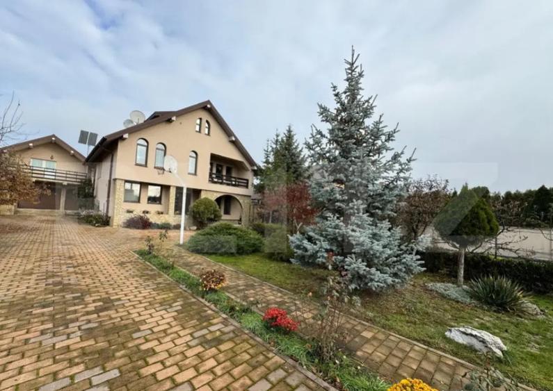 Casa impresionanta , 250 mp , cu gradina generoasa 1000 mp , - 3