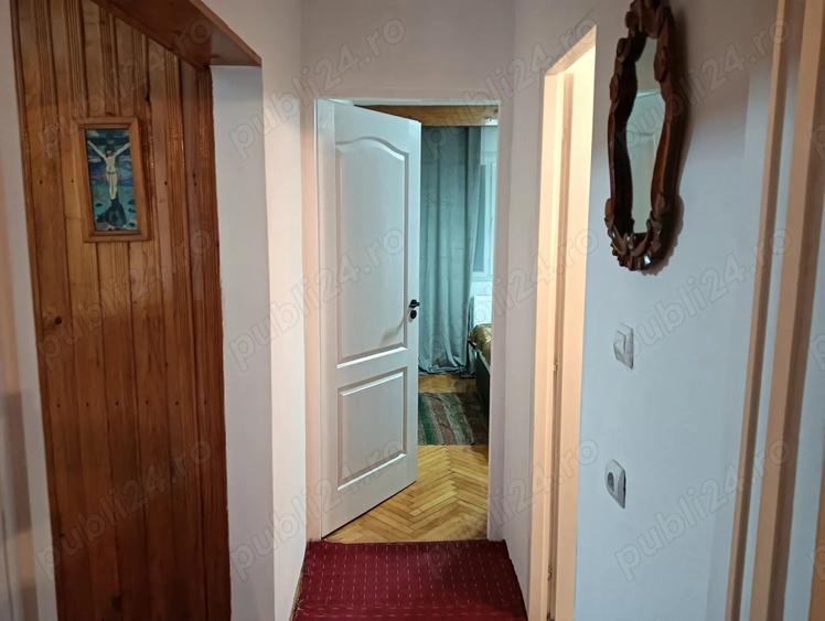 Inchiriez apartament 2 camere in ?tefan cel Mare 250 euro negociabil - 8