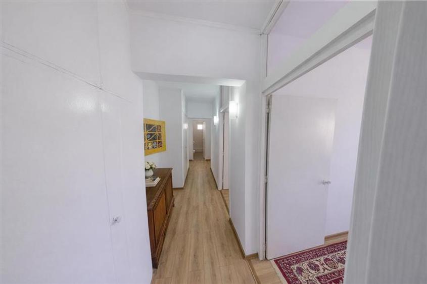 Panorama superba, 4 camere, 2 bai, 2 balcoane, Racadau, Brasov - 12