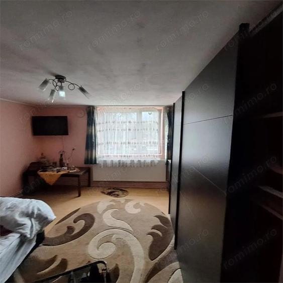 BOCSA Montana, Casa Cocheta cu curte . - 2